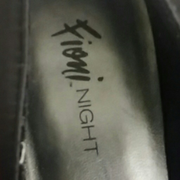 Shoes - Picture 2 of 3